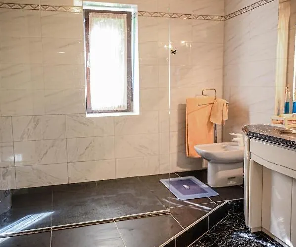 Apartament And Tacy *